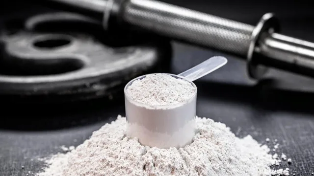 Anvisa suspende produtos de creatina, whey, c&uacute;rcuma e ch&aacute; verde