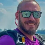 Filho de ex-presidente do TJSP morre em acidente durante salto de paraquedas