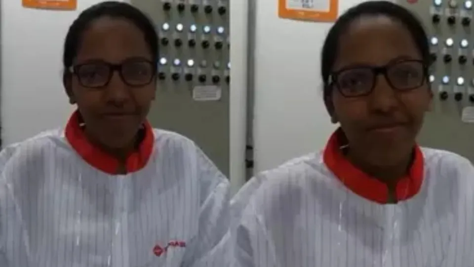 Funcionária de farmácia é vítima de racismo no 1º dia de trabalho; vídeo