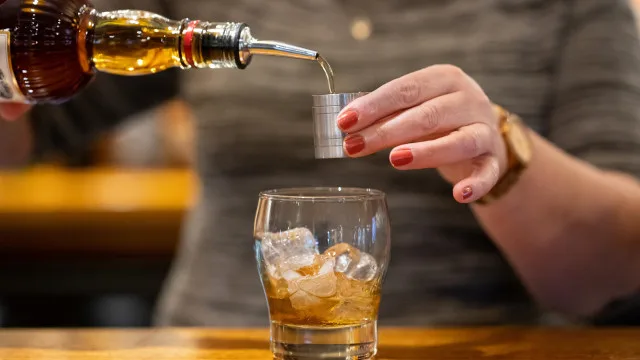 SP confirma mais 2 mortes e sobe para 5 óbitos por metanol em bebidas