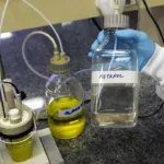 Casos confirmados de intoxicação por metanol desaceleram; total chega a 47 no Brasil