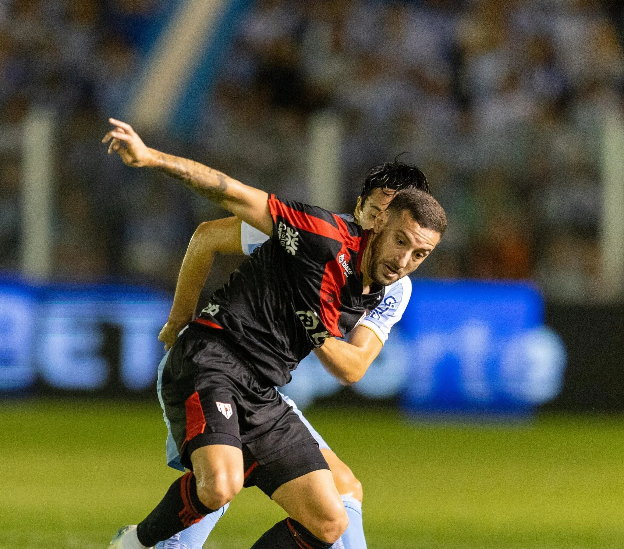 atletico-goianiense-nao-perde-para-o-paysandu-desde-2015;-confira-o-retrospecto