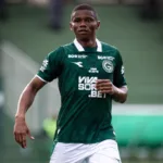 “eu-como-um-dos-lideres-do-grupo,-eu-falo-para-voces-que-eu-ainda-acredito”,-diz-o-volante-juninho,-do-goias