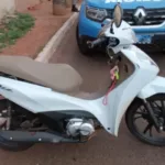 motorista-de-onibus-avanca-sinal-de-“pare”-e-atinge-motociclista,-em-rio-verde