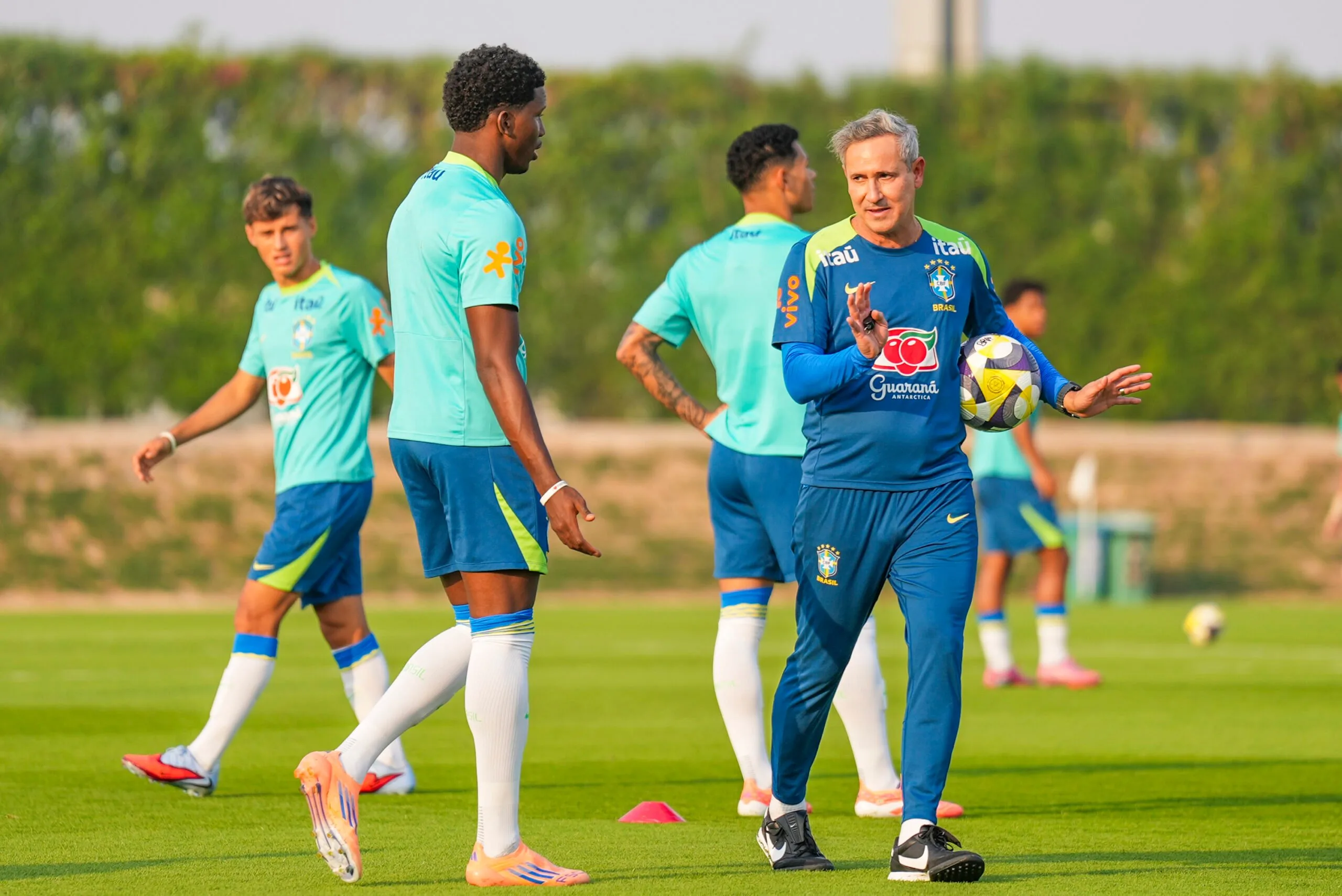 selecao-brasileira-sub-17-encerra-preparacao-para-estreia-em-copa-do-mundo-da-categoria