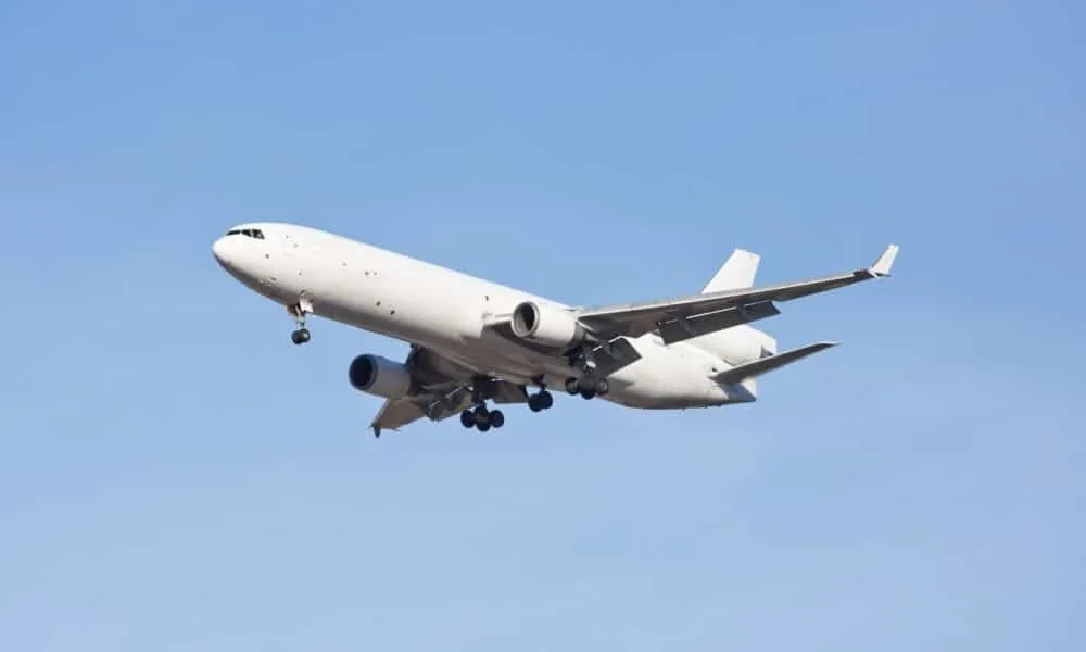 Грузовой-самолет-ups-md-11-разбился-в-Луисвилле,-трое-погибших-и-11-раненых