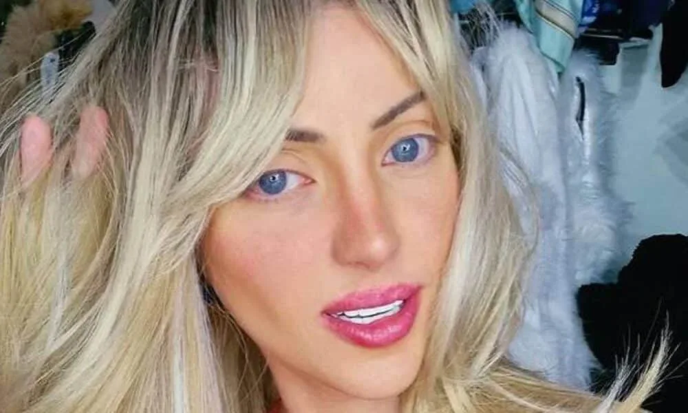 サンパウロで人間のバービー人形が31歳で死亡しているのが発見された。警察が事件を捜査する