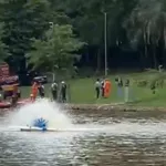 video:-bombeiros-simulam-resgate-de-vitima-em-carro-ilhado-no-lago-do-parque-vaca-brava