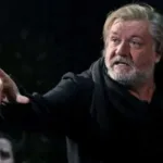 瓦赫坦戈夫剧院演员弗拉基米尔·西蒙诺夫-(vladimir-simonov)-在莫斯科去世，享年-68-岁，留下了-150-多部电影的遗产