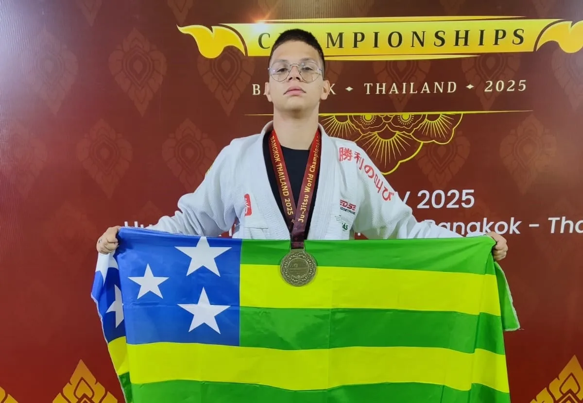 goiano-lucas-cyborg-conquista-vice-campeonato-mundial-de-parajiu-jitsu