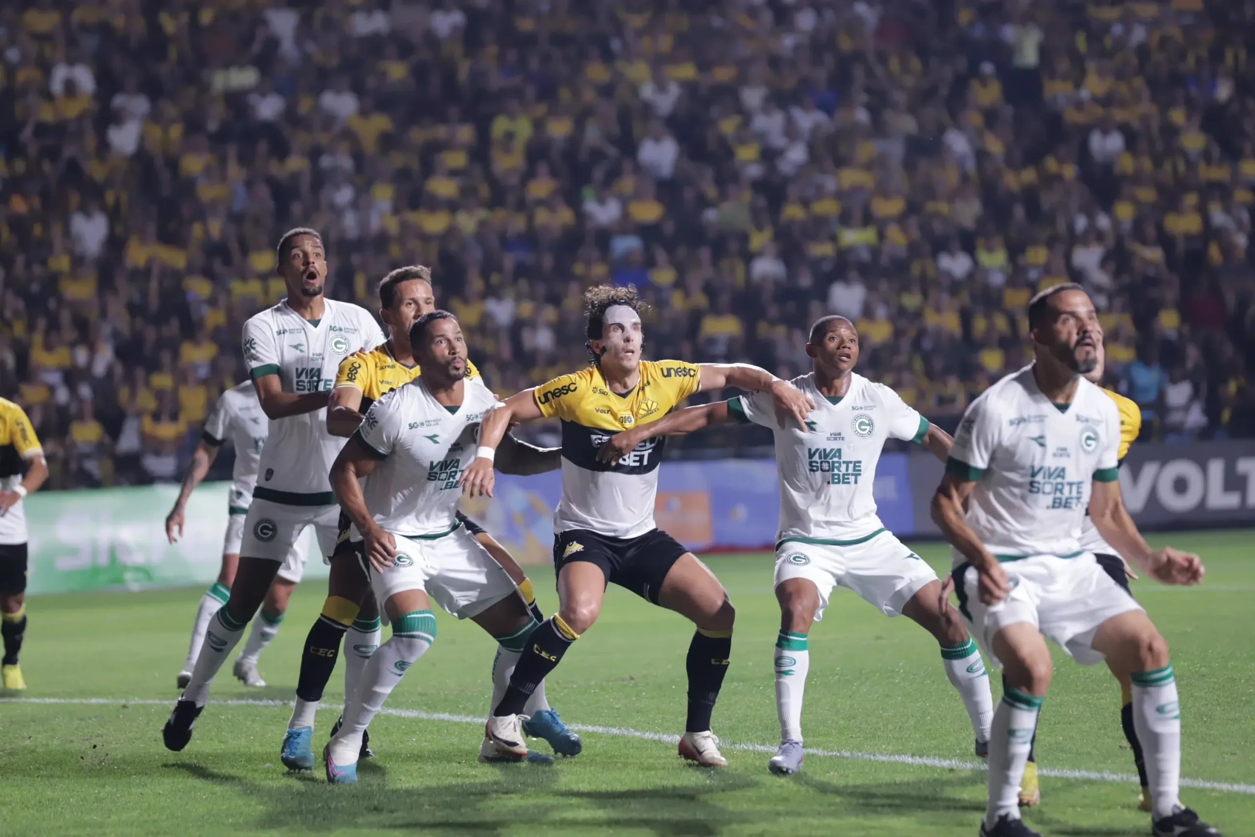 concorrente-direto-do-goias-pelo-acesso-anuncia-ingressos-gratuitos-para-jogo-decisivo