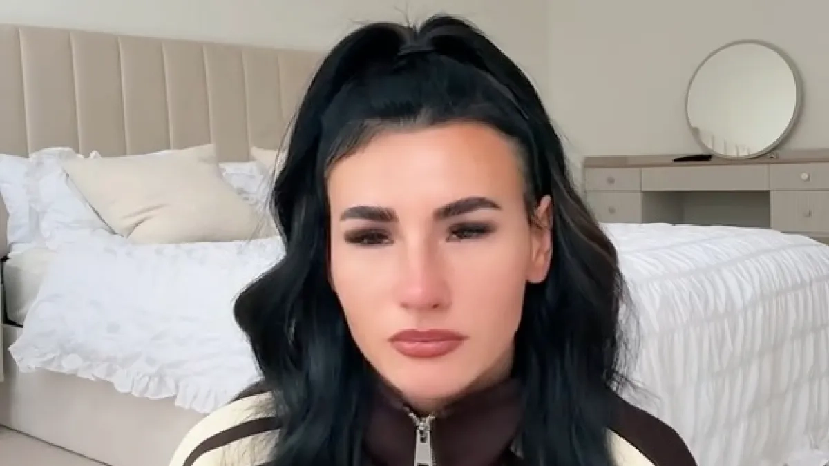 influenciadora-do-tiktok-admite-ter-fingido-cancer-e-pede-desculpas-aos-seguidores;-assista