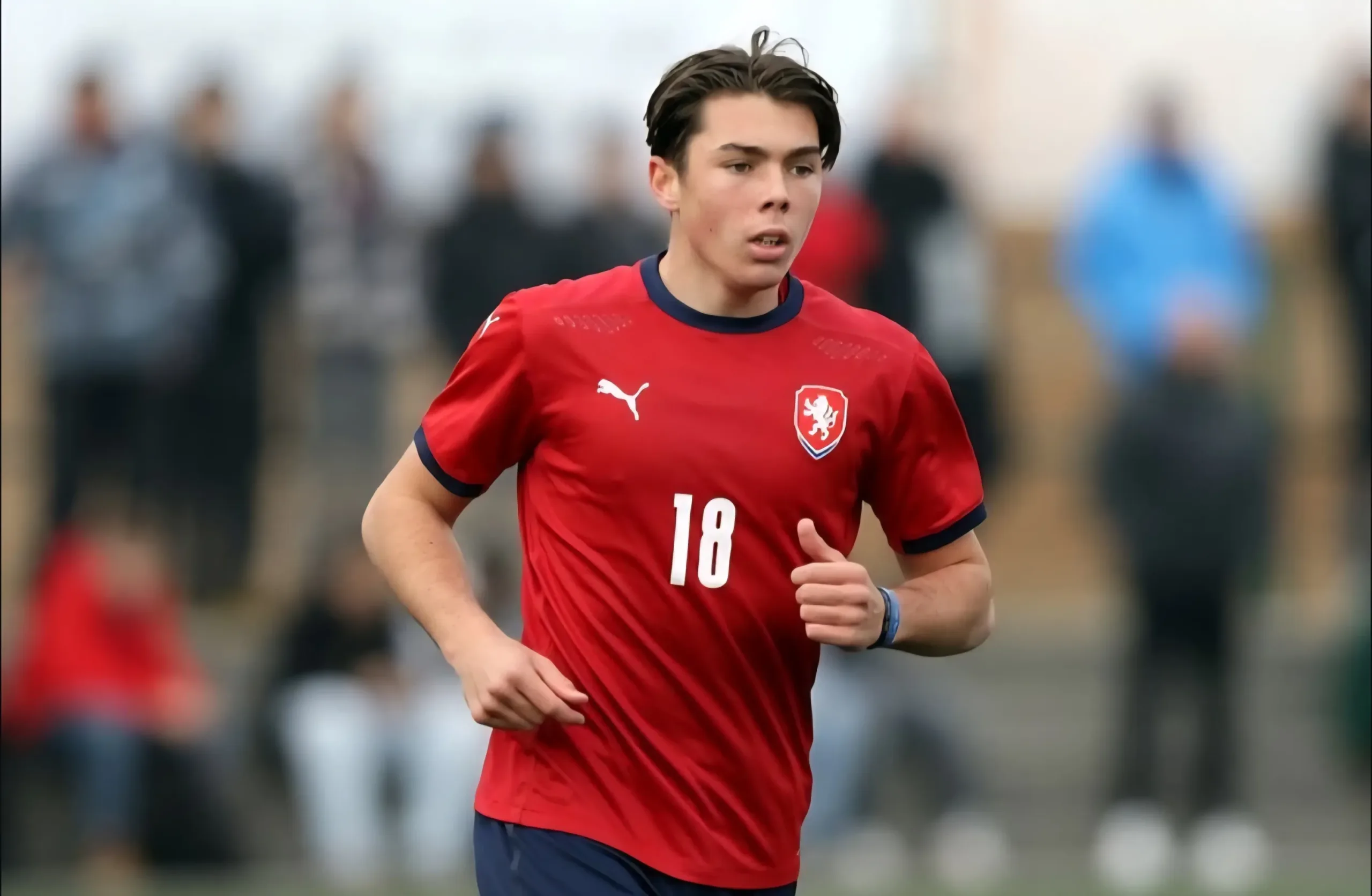 atacante,-filho-de-buffon-abre-mao-da-italia-e-marca-hat-trick-por-outra-selecao-europeia