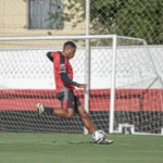 atletico-goianiense-trabalha-para-renovar-com-alguns-jogadores-que-estao-no-clube-por-emprestimo