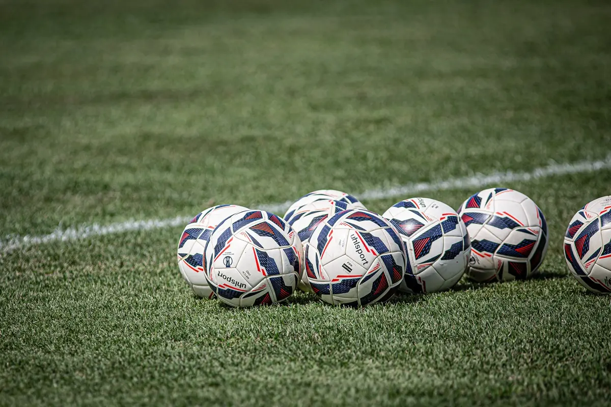 serie-b:-competicao-pode-ter-definicoes-de-titulo,-acesso-e-rebaixamentos-nesta-penultima-rodada