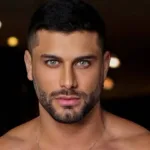 jesus-luz-rebate-criticas-por-fotos-nu-em-plataforma-de-conteudo-adulto;-veja-imagens