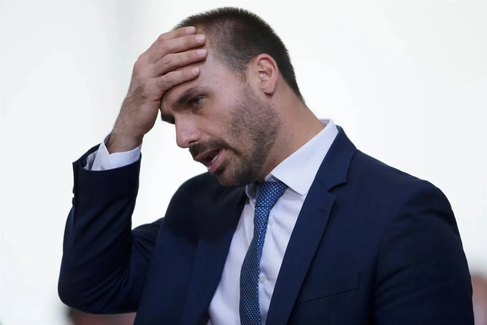 stf-comeca-a-julgar-denuncia-contra-eduardo-bolsonaro-por-coacao-e-tentativa-de-golpe