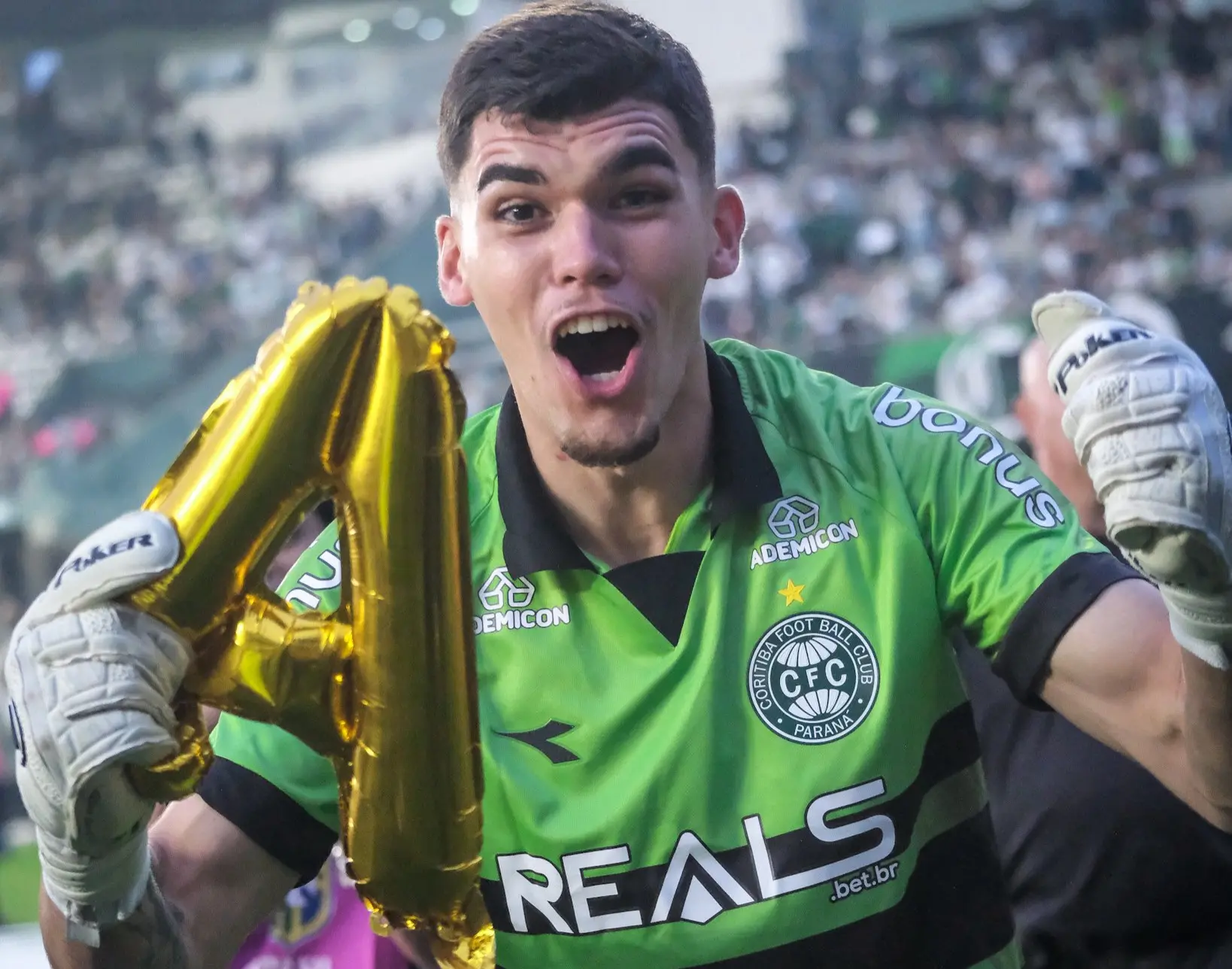 coritiba-confirma-acesso-e-resultados-ajudam-goias-na-serie-b;-veja-o-resumo