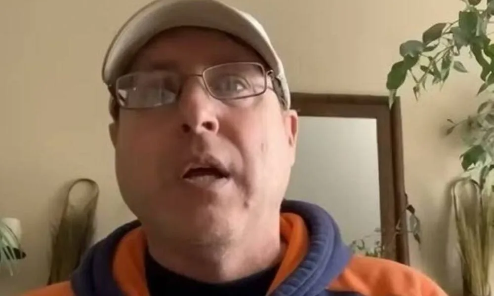 ينتعش-الرجل-بعد-6-دقائق-ويدعي-أنه-تلقى-رسالة-عن-الموت-من-مرشد-في-المعبد-السماوي