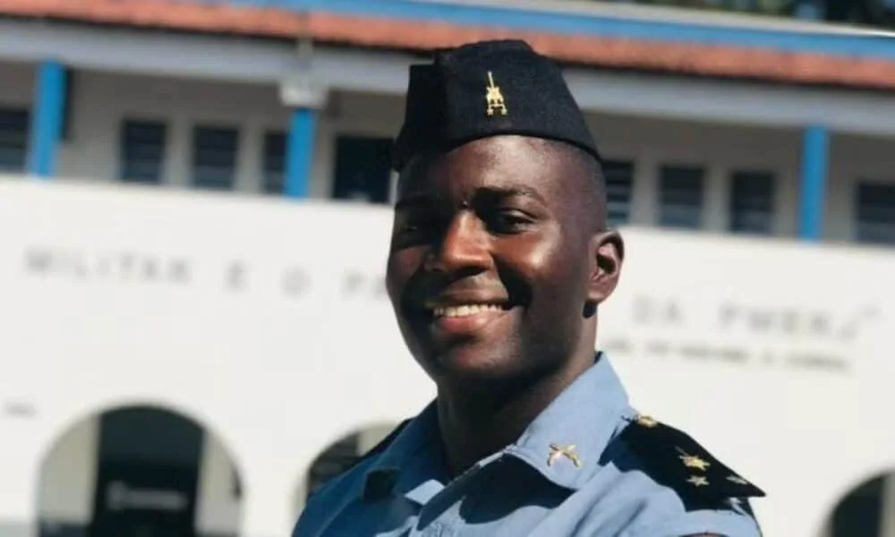 リオデジャネイロ州レクレイオのベイラ・リオコミュニティでの武力衝突で憲兵が死亡