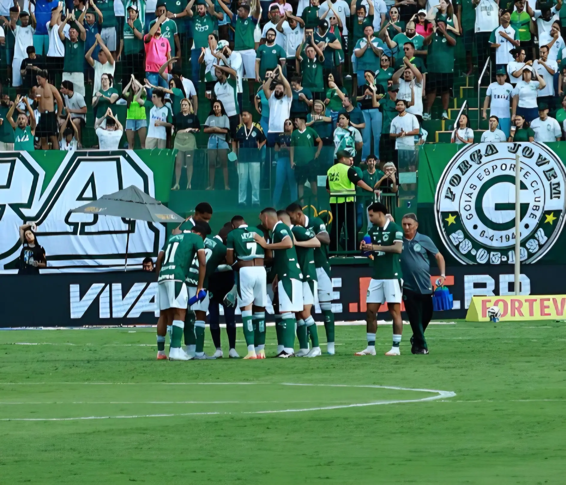 tres-vagas-para-cinco-times:-serie-b-chega-a-ultima-rodada-com-g4-em-aberto