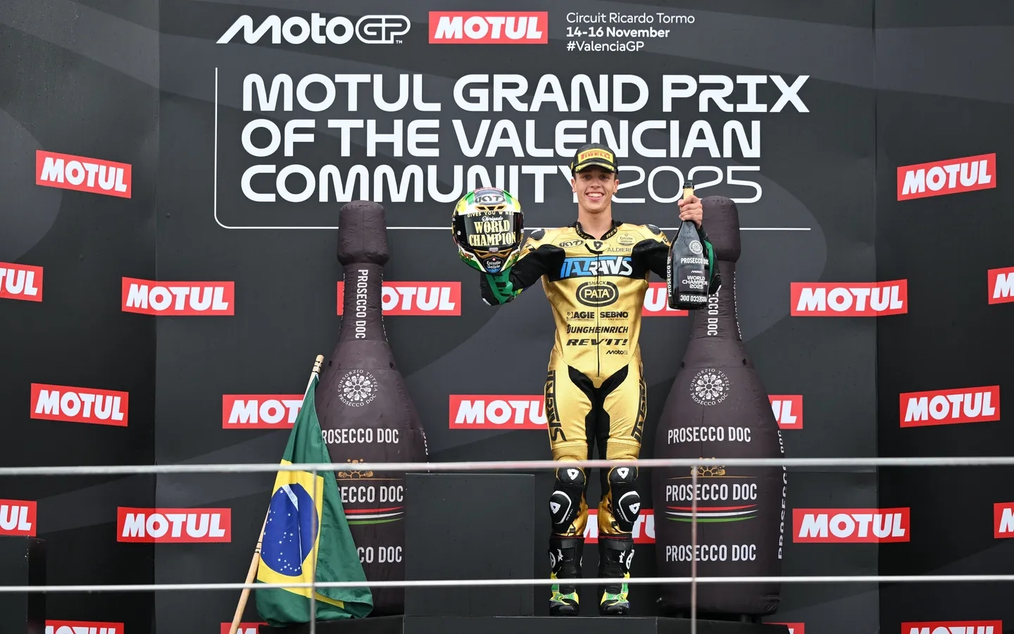 diogo-moreira-faz-historia-e-conquista-titulo-inedito-para-o-brasil-na-moto2