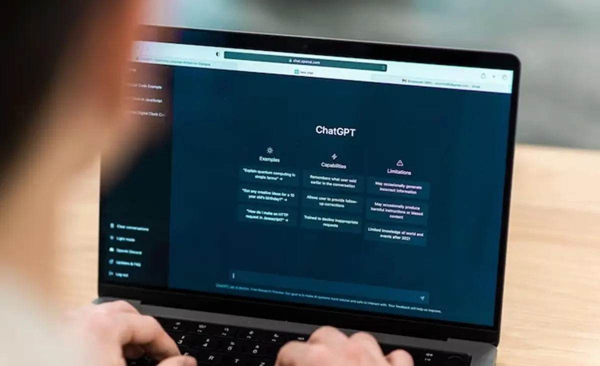 cloudflare com-falha:-chatgpt,-twitter-e-outros-sites-apresentam-erros;-entenda