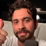 gustavo-mioto,-ex-de-ana-castela,-surge-aos-beijos-com-ex-bbb-larissa-santos-em-viagem-a-campos-do-jordao