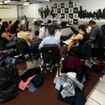 3-mil-roupas-apreendidas-na-regiao-da-44-sao-doadas-para-familias-carentes
