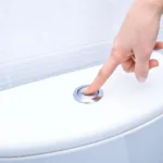 recem-nascida-e-encontrada-dentro-da-descarga-de-vaso-sanitario-na-tailandia;-veja-foto