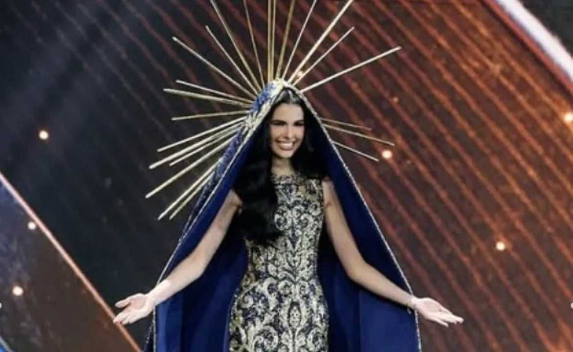 miss-brasil-gabriela-lacerda-brilha-com-traje-de-nossa-senhora-aparecida-na-tailandia