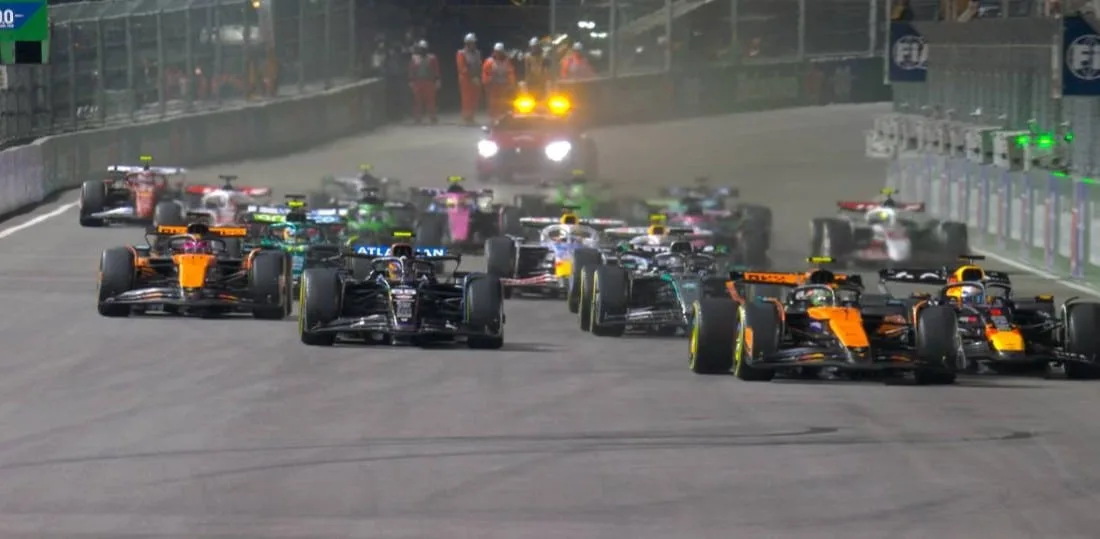 verstappen-domina-gp-de-las-vegas-de-formula-1-e-conquista-vitoria-crucial-na-briga-pelo-titulo-de-2025;-norris-em-segundo