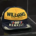 com-lance-inicial-r$-24,5-mil,-bone-autografado-por-ayrton-senna-vai-a-leilao