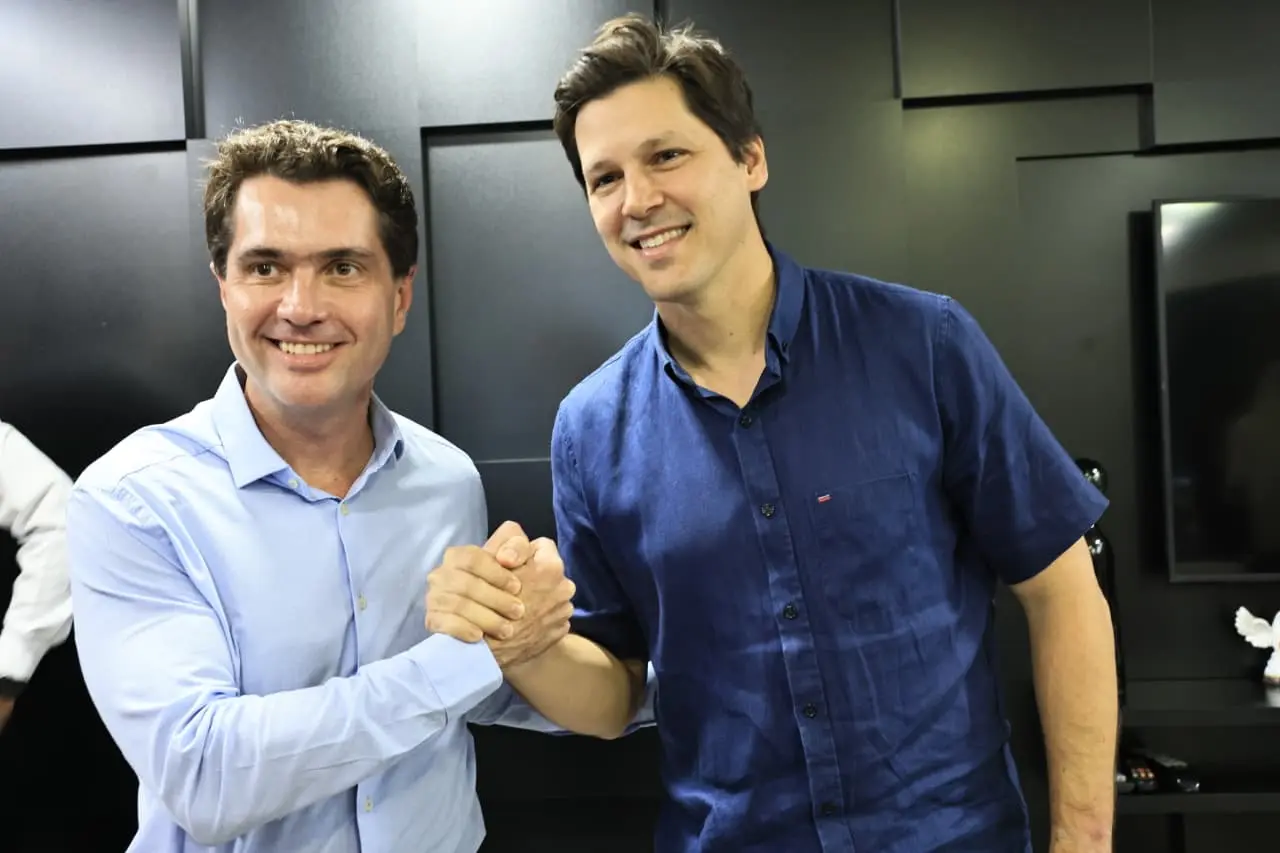 prefeito-de-cristalina-anuncia-apoio-a-daniel-vilela-e-reforca-alianca-para-2026