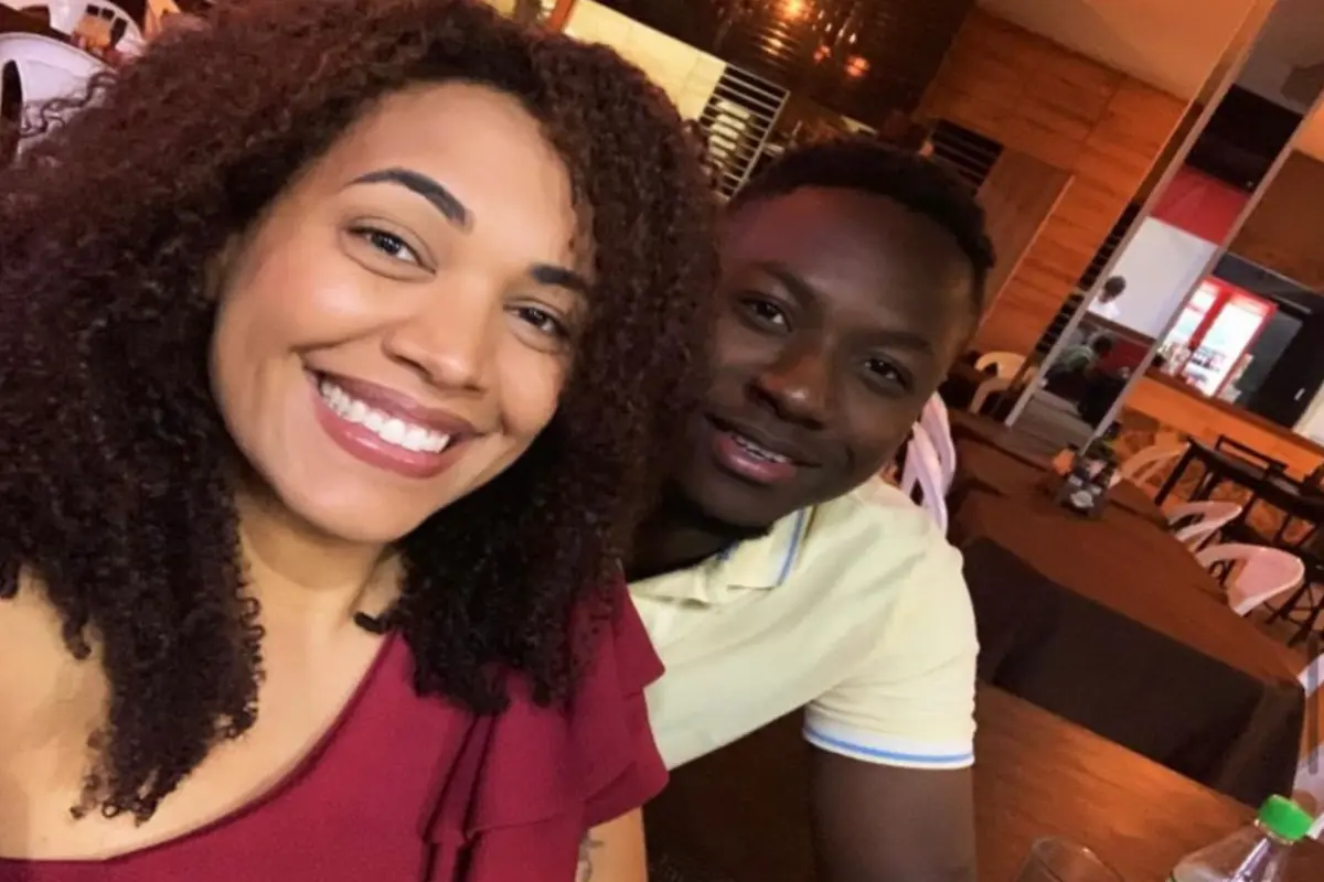 angolano-alvo-de-bilhete-racista-marca-casamento-em-anapolis-e-segue-com-planos-no-brasil