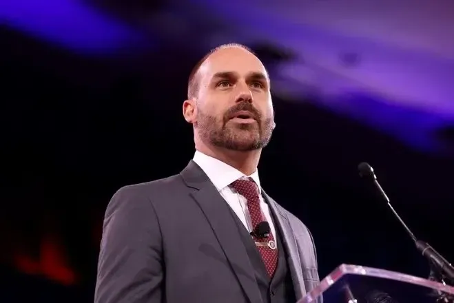 eduardo bolsonaro 9a216bd78b 52d0c4d7eb 9612067a8d Eduardo Bolsonaro Apela por anistia Ampliada Após prisão de Jair Bolsonaro