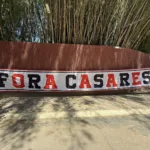 torcida-do-sao-paulo-protesta-em-frente-ao-morumbis-e-pede-a-saida-de-julio-casares 