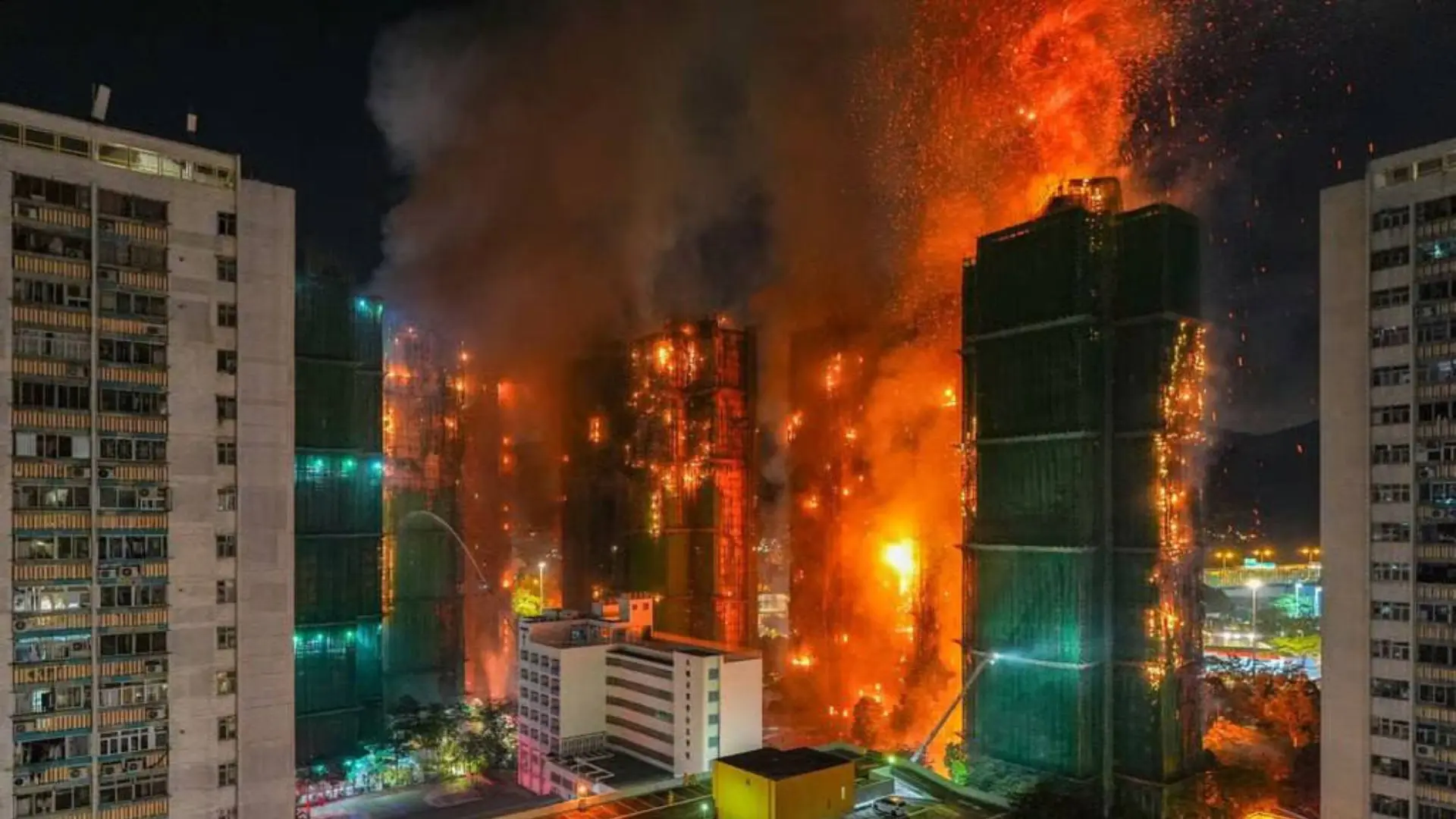 sobe-para-146-o-numero-de-mortos-no-incendio-de-hong-kong