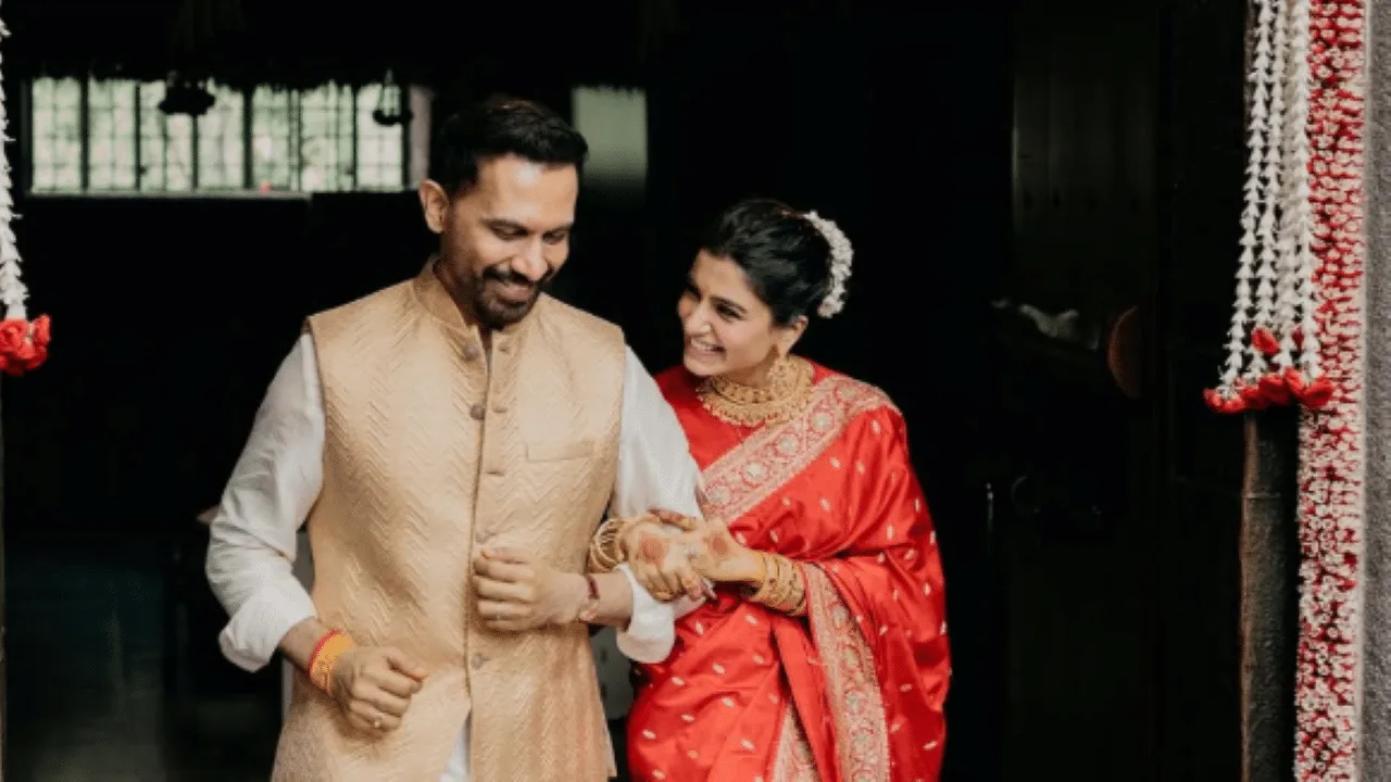 samantha-ruth-prabhu-casa-com-raj-nidimoru-e-exibe-anel-de-diamante-colossal-em-cerimonia-intima