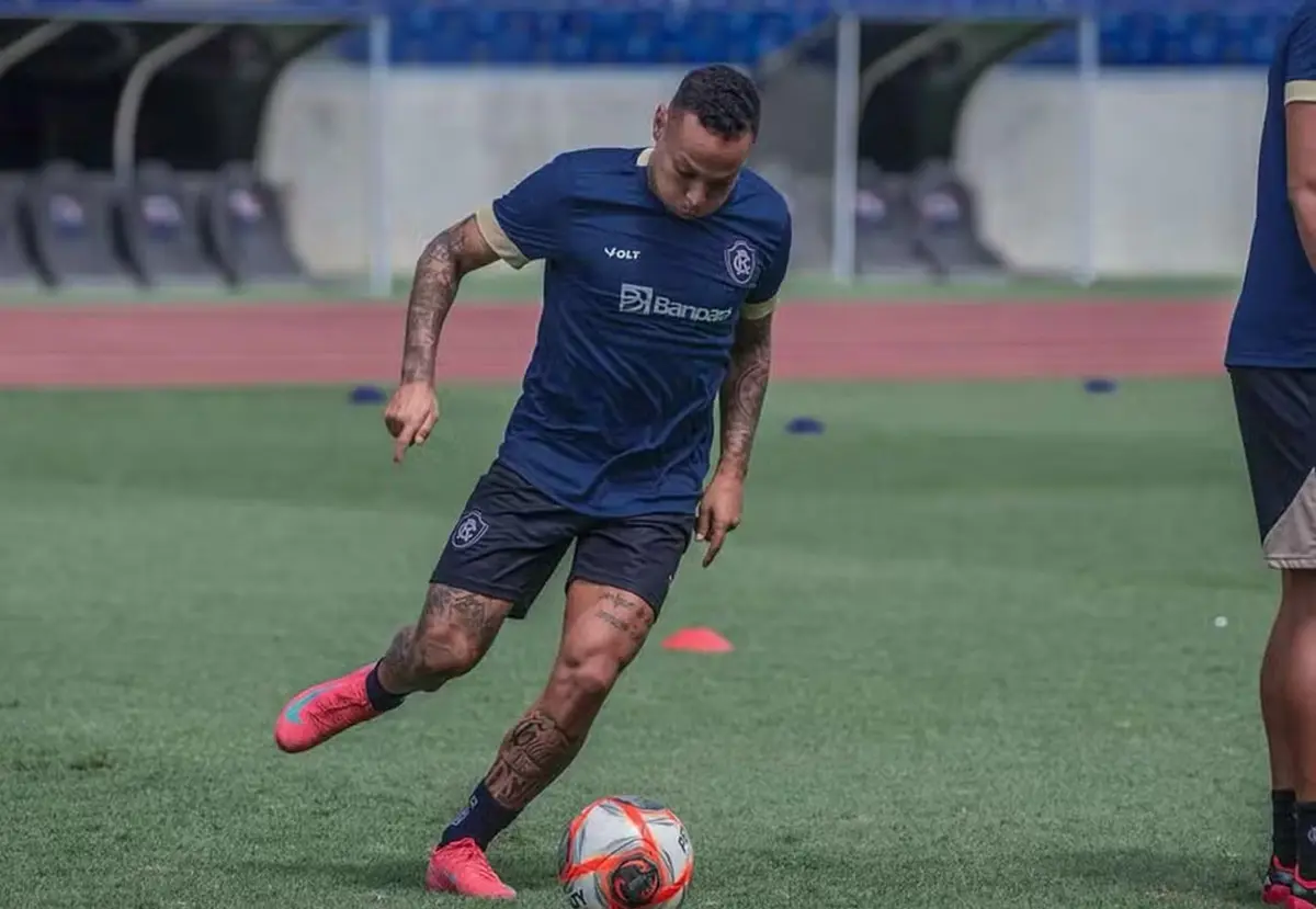 atacante-que-ja-atuou-no-atletico-go-entra-no-radar-do-vila-nova