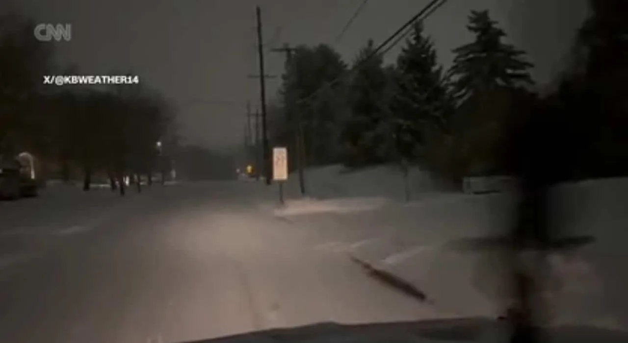 tempestade-de-inverno-provoca-caos-no-transito-e-neve-intensa-no-nordeste-dos-eua