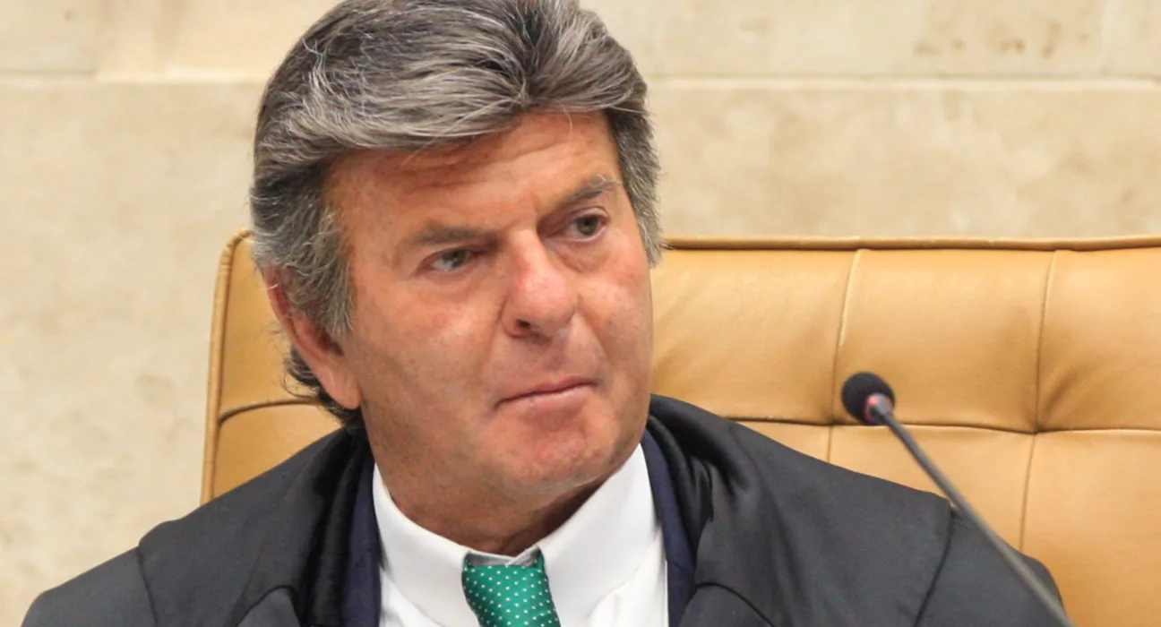 e-#fake-video-de-ministro-luiz-fux-dizendo-que-aprovara-anistia-para-bolsonaro;-conteudo-foi-alterado-por-inteligencia-artificial