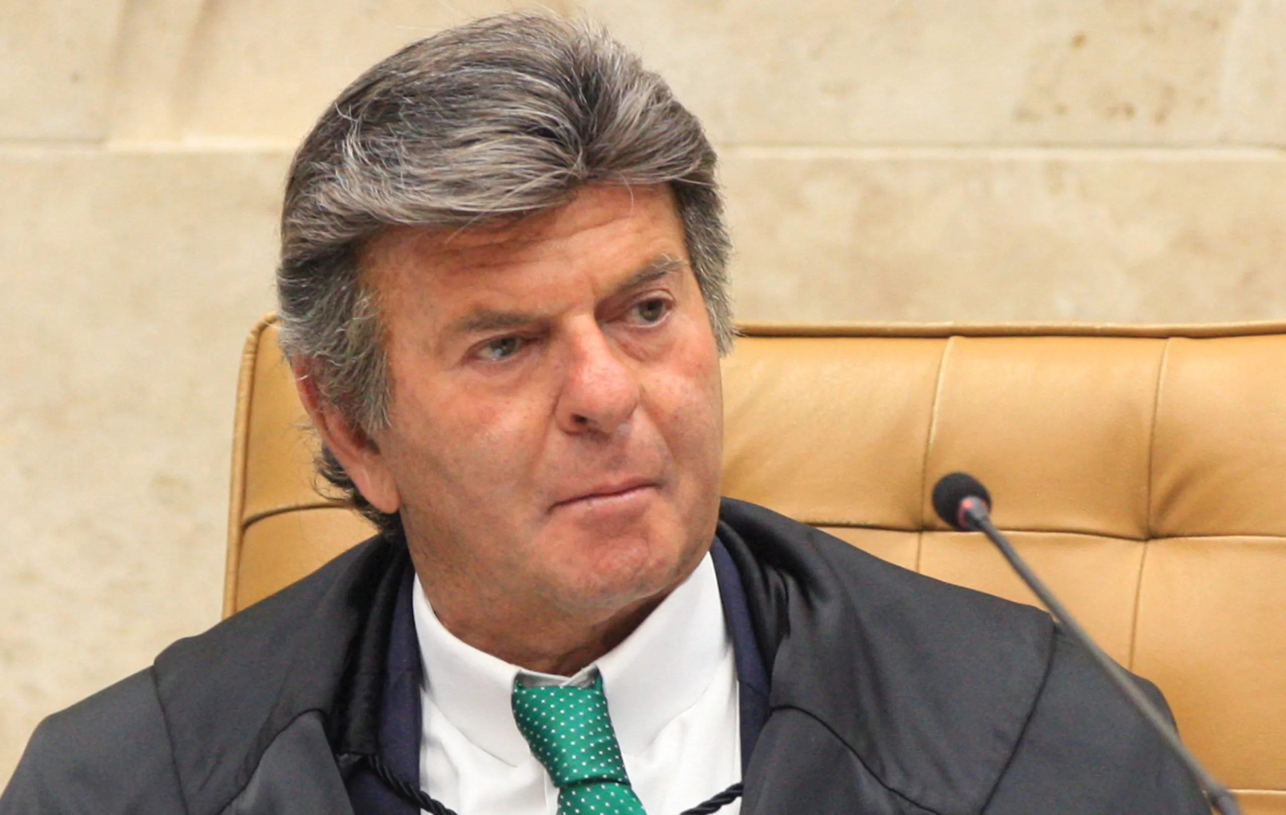 e-#fake-video-de-ministro-luiz-fux-dizendo-que-aprovara-anistia-para-bolsonaro;-conteudo-foi-alterado-por-inteligencia-artificial