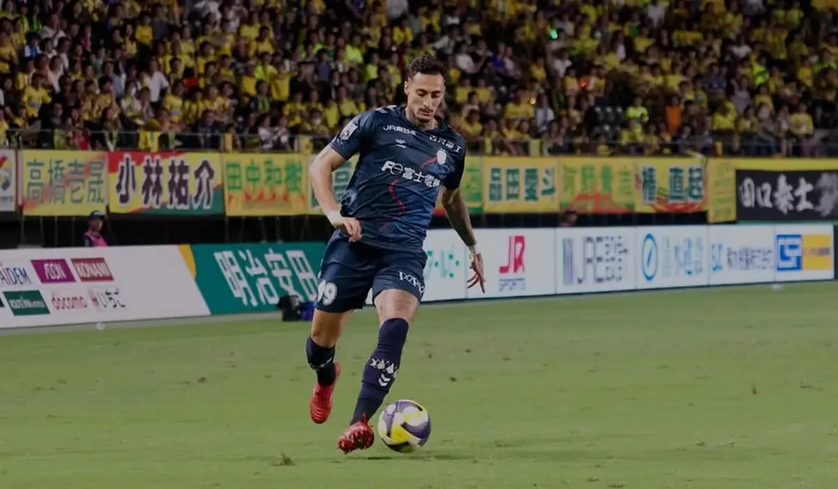 derek-retorna-de-emprestimo-e-devera-ser-aproveitado-no-atletico-goianiense