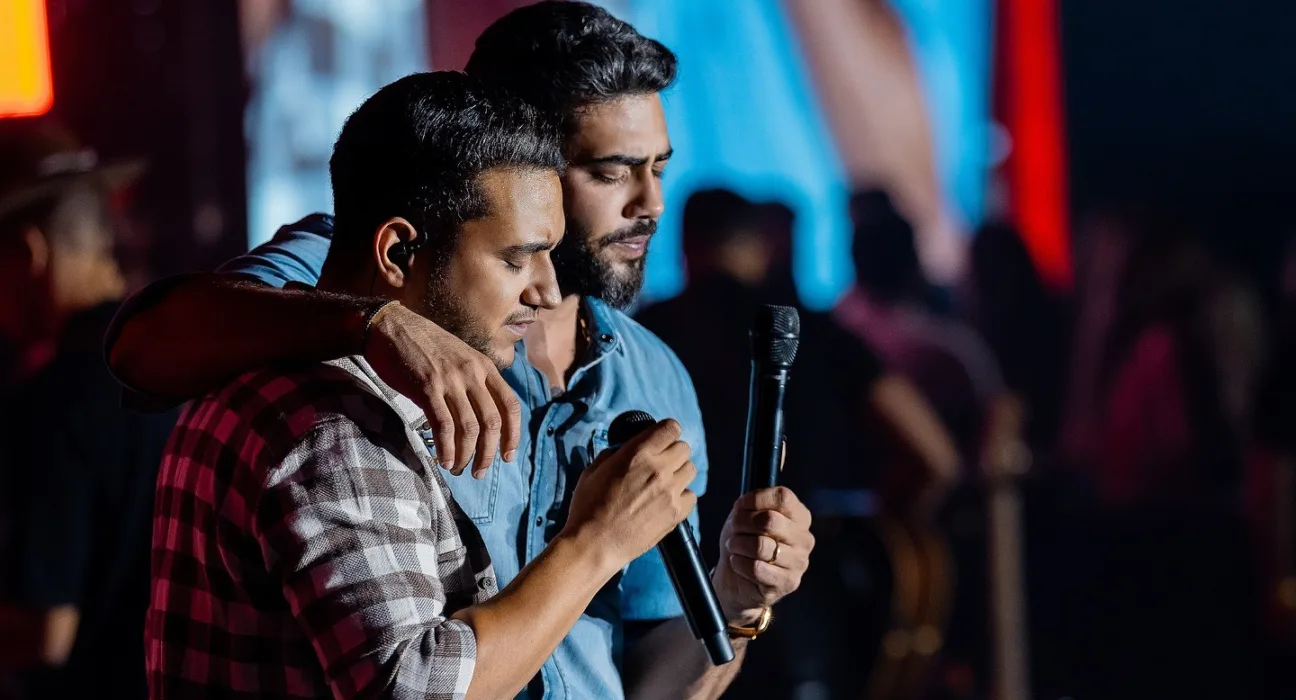 spotify-revela-hits-e-artistas-mais-ouvidos-em-2025;-lista-do-brasil-e-dominada-por-sertanejo,-pagode-e-funk