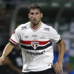 sao-paulo-sofre-transfer-ban-por-conta-de-divida-com-ex-agente-do-atacante-calleri