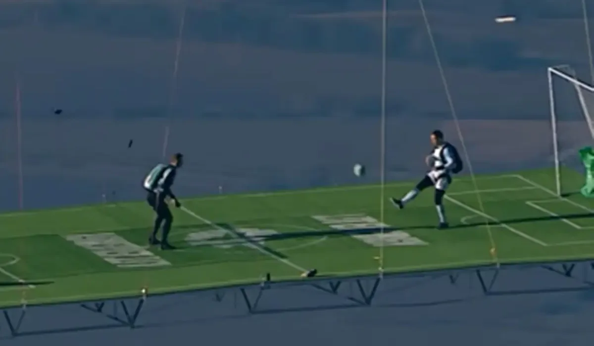 atleta-russo-joga-futebol-a-1.800-metros-de-altitude-em-balao-de-ar-quente-e-bate-recorde-mundial