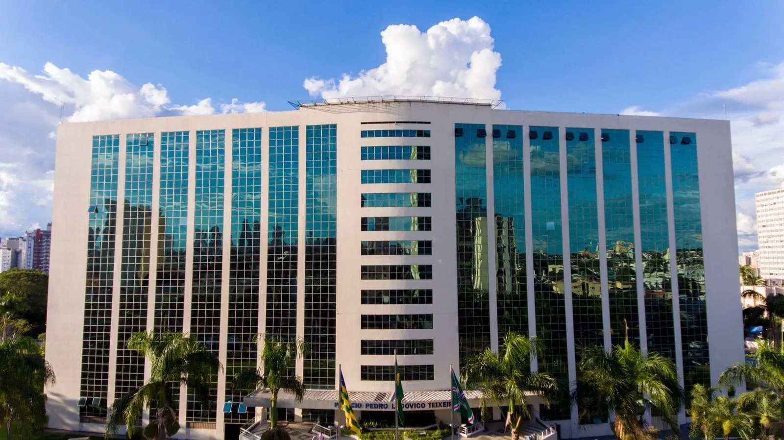 liderancas-nacionais-ligadas-a-ciencia,-tecnologia-e-inovacao-debatem-futuro-do-setor-em-goiania