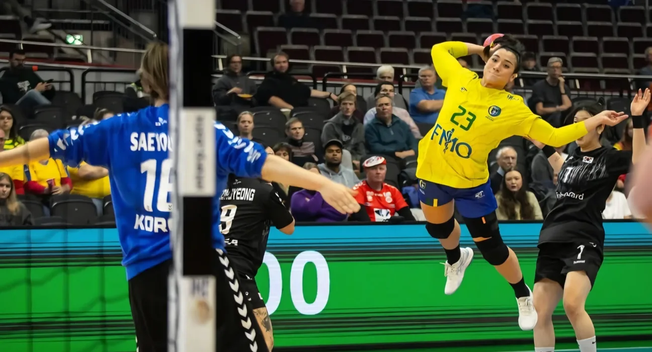 brasil-vence-a-coreia-do-sul-e-segue-invicto-no-mundial-de-handebol-feminino