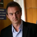 bilionario-da-jbs,-joesley-batista,-pede-saida-de-maduro-em-encontro-secreto-em-meio-a-tensoes-com-trump